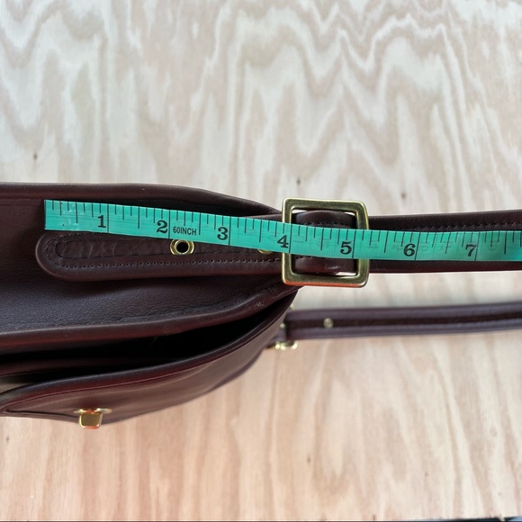 Coach Vintege Crossbody Bag - Picture 12 of 16